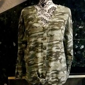 Camo oversized thermal.